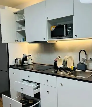 Modern In Old Town Апартаменты Прага