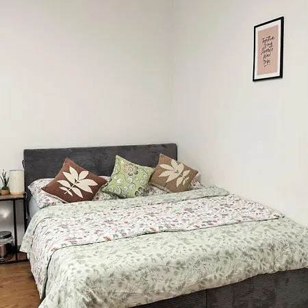 Modern In Old Town Апартаменты Прага