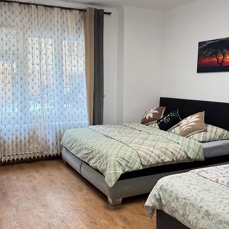 Modern In Old Town Апартаменты