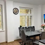 Апартаменты Modern In Old Town Прага