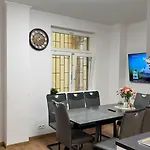 Modern In Old Town Апартаменты