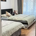 Апартаменты Modern In Old Town *