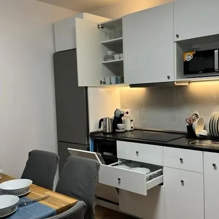 דירה Modern In Old Town *